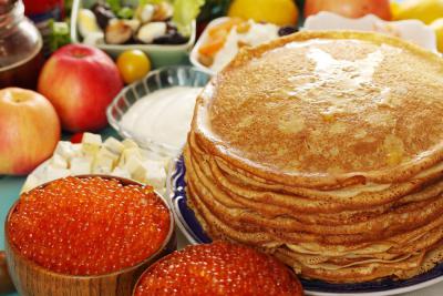 В Севастополе проводили зиму вкусным обедом