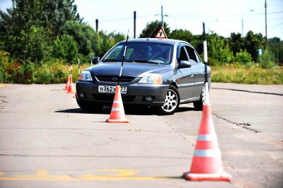 Ученики севастопольских автошкол будут сдавать экзамены по-новому